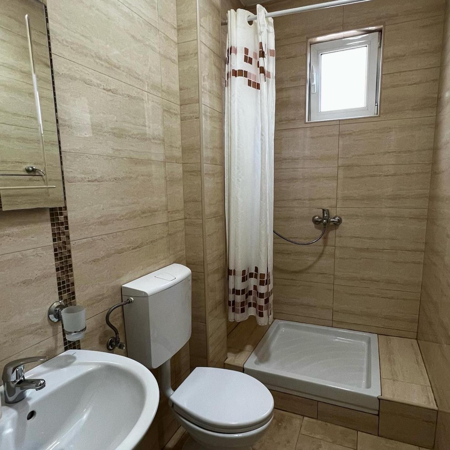 Apartmani Luksic 수토모레 외부 사진